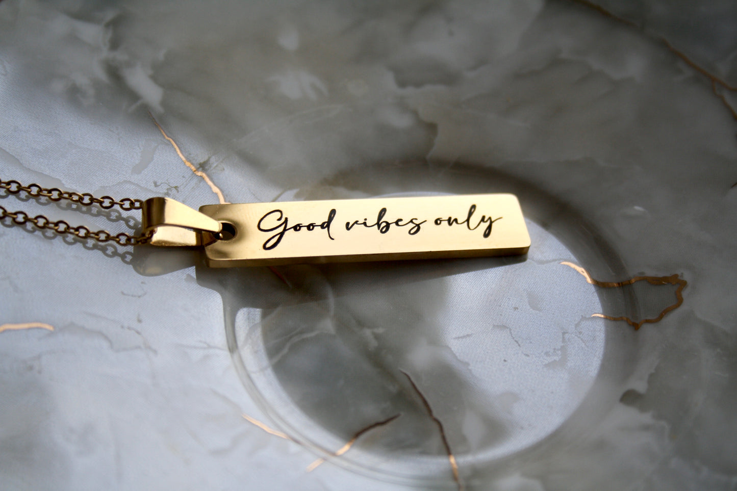 Ketting Good vibes only