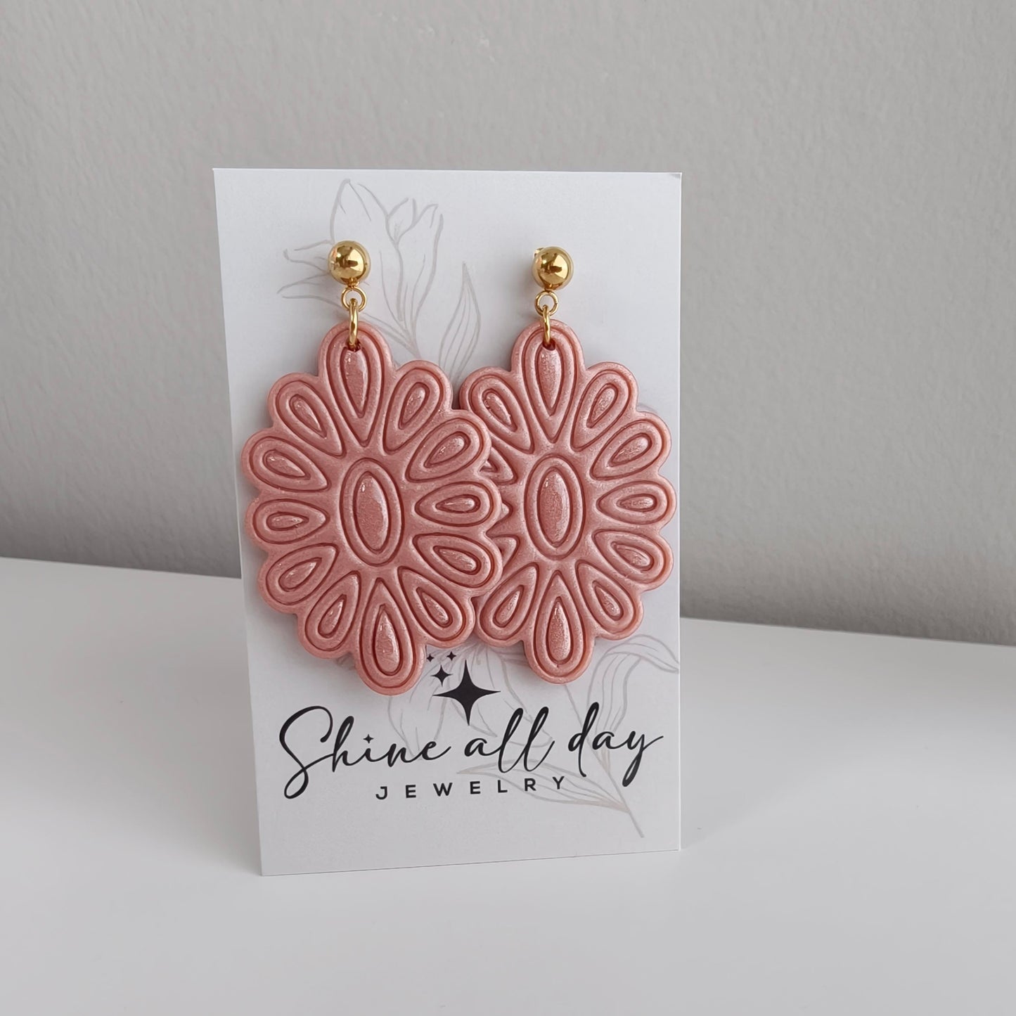 Polymeerklei oorbellen donna rosé goud