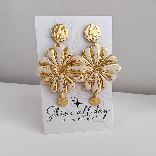 Poymeerklei oorbellen dahlia goud