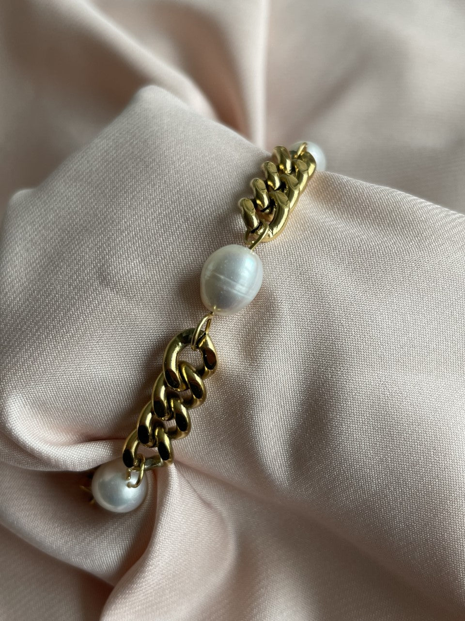 Armband chain and pearls